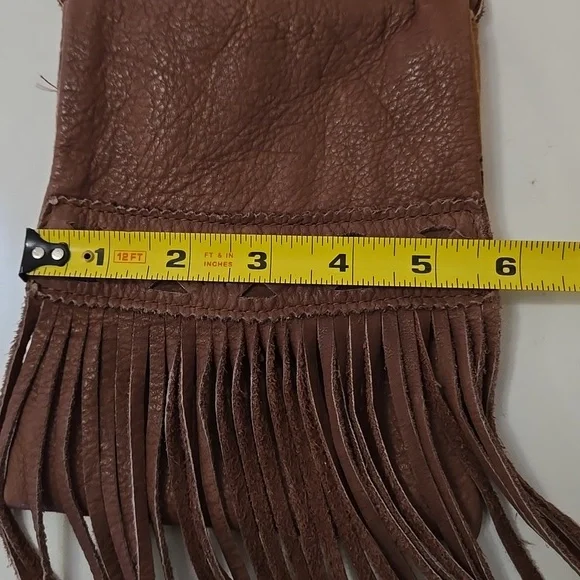 Vintage Pebbled Leather fringed Crossbody Bag EUC - Picture 8 of 9